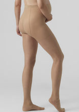 Laden Sie das Bild in den Galerie-Viewer, Umstandsmode, Schwangerschaftsmode, Stillmode, Brautkleider für Schwangere, Umstandshosen, Umstandsjeans, Umstandsoberteile, Stilloberteile, Bademode für Schwangere, BH für Schwangere, Still BH, Stillbustier, chic + schwanger, festliche Umstandsmode, festliche Mode für Schwangere, Tragejacke, Softshelljacke für Schwangere, Tragejacke mit Babyeinsatz, Umstandsleggings, Brautkleider mit Stillöffnung, festliche Umstandsmode zum Stillen, schick schwanger, Bussinesmode für Schwangere, Stillkleidung, Babybauch