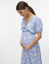 Laden Sie das Bild in den Galerie-Viewer, Umstandsmode, Schwangerschaftsmode, Stillmode, Brautkleider für Schwangere, Umstandshosen, Umstandsjeans, Umstandsoberteile, Stilloberteile, Bademode für Schwangere, BH für Schwangere, Still BH, Stillbustier, chic + schwanger, festliche Umstandsmode, festliche Mode für Schwangere, Tragejacke, Softshelljacke für Schwangere, Tragejacke mit Babyeinsatz, Umstandsleggings, Brautkleider mit Stillöffnung, festliche Umstandsmode zum Stillen, schick schwanger, Bussinesmode für Schwangere, Stillkleidung, Babybauch