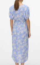 Laden Sie das Bild in den Galerie-Viewer, Umstandsmode, Schwangerschaftsmode, Stillmode, Brautkleider für Schwangere, Umstandshosen, Umstandsjeans, Umstandsoberteile, Stilloberteile, Bademode für Schwangere, BH für Schwangere, Still BH, Stillbustier, chic + schwanger, festliche Umstandsmode, festliche Mode für Schwangere, Tragejacke, Softshelljacke für Schwangere, Tragejacke mit Babyeinsatz, Umstandsleggings, Brautkleider mit Stillöffnung, festliche Umstandsmode zum Stillen, schick schwanger, Bussinesmode für Schwangere, Stillkleidung, Babybauch