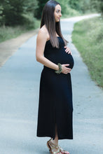 Laden Sie das Bild in den Galerie-Viewer, Umstandsmode, Schwangerschaftsmode, Stillmode, Brautkleider für Schwangere, Umstandshosen, Umstandsjeans, Umstandsoberteile, Stilloberteile, Bademode für Schwangere, BH für Schwangere, Still BH, Stillbustier, chic + schwanger, festliche Umstandsmode, festliche Mode für Schwangere, Tragejacke, Softshelljacke für Schwangere, Tragejacke mit Babyeinsatz, Umstandsleggings, Brautkleider mit Stillöffnung, festliche Umstandsmode zum Stillen, schick schwanger, Bussinesmode für Schwangere, Stillkleidung, Babybauch