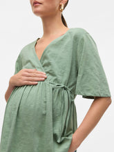 Laden Sie das Bild in den Galerie-Viewer, Umstandsmode, Schwangerschaftsmode, Stillmode, Brautkleider für Schwangere, Umstandshosen, Umstandsjeans, Umstandsoberteile, Stilloberteile, Bademode für Schwangere, BH für Schwangere, Still BH, Stillbustier, chic + schwanger, festliche Umstandsmode, festliche Mode für Schwangere, Tragejacke, Softshelljacke für Schwangere, Tragejacke mit Babyeinsatz, Umstandsleggings, Brautkleider mit Stillöffnung, festliche Umstandsmode zum Stillen, schick schwanger, Bussinesmode für Schwangere, Stillkleidung, Babybauch