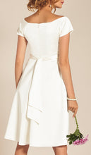 Laden Sie das Bild in den Galerie-Viewer, Umstandsmode, Schwangerschaftsmode, Stillmode, Brautkleider für Schwangere, Umstandshosen, Umstandsjeans, Umstandsoberteile, Stilloberteile, Bademode für Schwangere, BH für Schwangere, Still BH, Stillbustier, chic + schwanger, festliche Umstandsmode, festliche Mode für Schwangere, Tragejacke, Softshelljacke, Tragejacke mit Babyeinsatz, Umstandsleggings, Brautkleider mit Stillöffnung, festliche Umstandsmode zum Stillen, schick schwanger, Bussinesmode für Schwangere, Stillkleidung, Umstandsstrumpfhosen