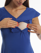 Laden Sie das Bild in den Galerie-Viewer, Umstandsmode, Schwangerschaftsmode, Stillmode, Brautkleider für Schwangere, Umstandshosen, Umstandsjeans, Umstandsoberteile, Stilloberteile, Bademode für Schwangere, BH für Schwangere, Still BH, Stillbustier, chic + schwanger, festliche Umstandsmode, festliche Mode für Schwangere, Tragejacke, Softshelljacke, Tragejacke mit Babyeinsatz, Umstandsleggings, Brautkleider mit Stillöffnung, festliche Umstandsmode zum Stillen, schick schwanger, Bussinesmode für Schwangere, Stillkleidung, Umstandsstrumpfhosen