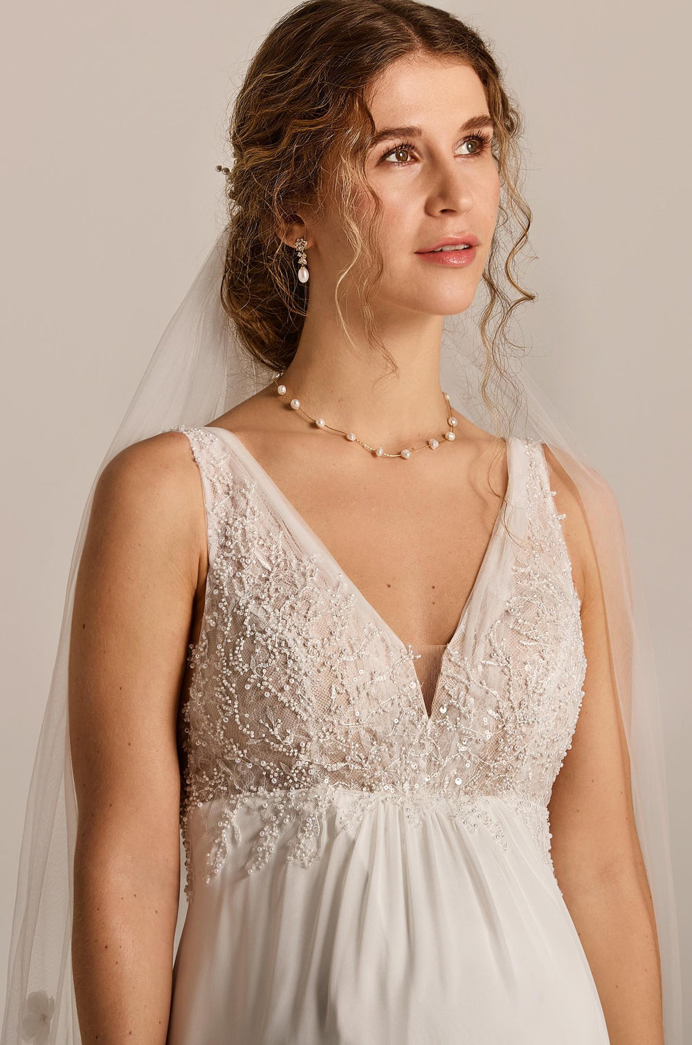 Umstandsmode, Schwangerschaftsmode, Stillmode, Brautkleider für Schwangere, Umstandshosen, Umstandsjeans, Umstandsoberteile, Stilloberteile, Bademode für Schwangere, BH für Schwangere, Still BH, Stillbustier, chic + schwanger, festliche Umstandsmode, festliche Mode für Schwangere, Tragejacke, Softshelljacke für Schwangere, Tragejacke mit Babyeinsatz, Umstandsleggings, Brautkleider mit Stillöffnung, festliche Umstandsmode zum Stillen, schick schwanger, Bussinesmode für Schwangere, Stillkleidung, Babybauch