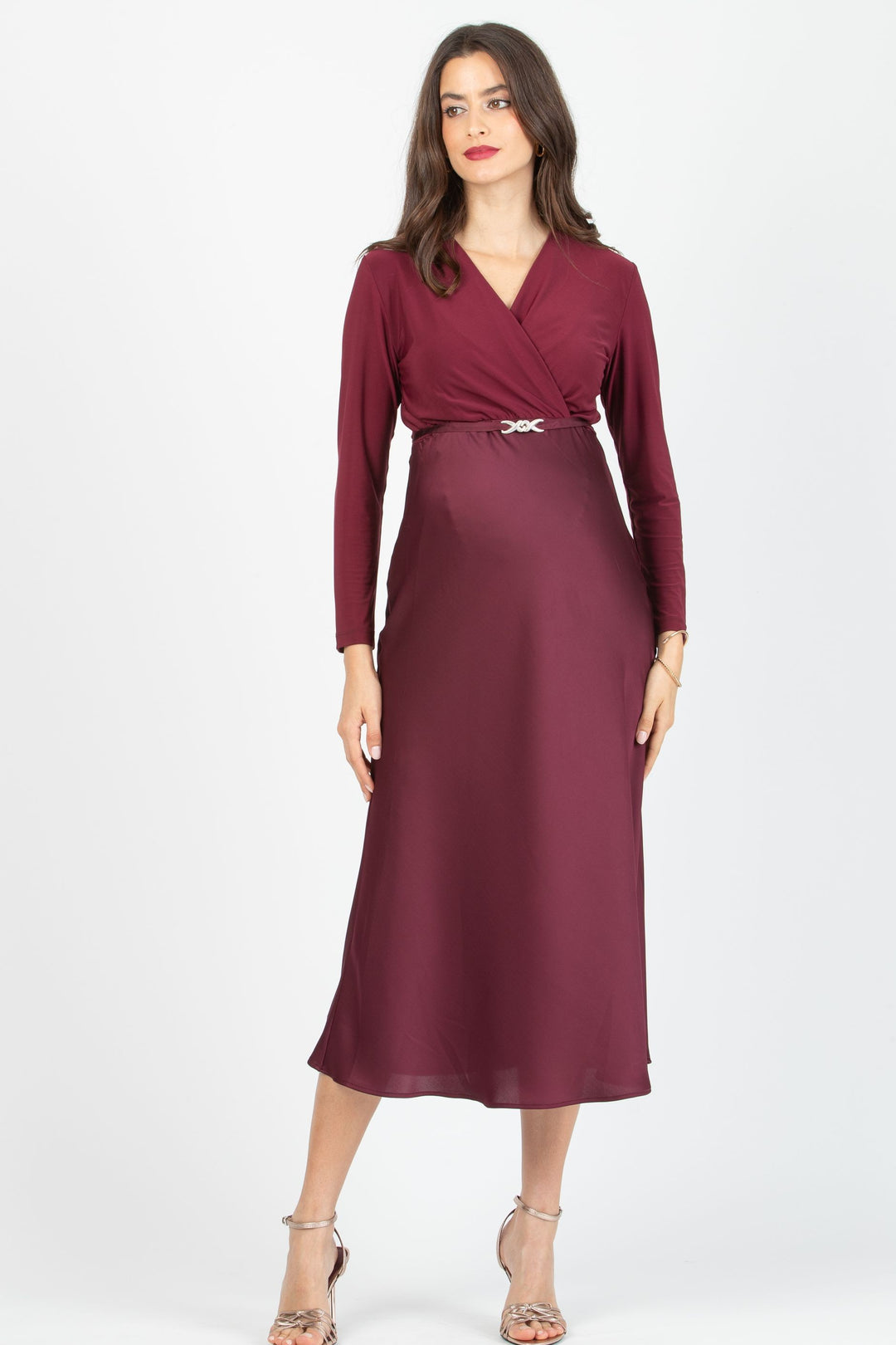 Umstandsmode, Schwangerschaftsmode, Stillmode, Brautkleider für Schwangere, Umstandshosen, Umstandsjeans, Umstandsoberteile, Stilloberteile, Bademode für Schwangere, BH für Schwangere, Still BH, Stillbustier, chic + schwanger, festliche Umstandsmode, festliche Mode für Schwangere, Tragejacke, Softshelljacke für Schwangere, Tragejacke mit Babyeinsatz, Umstandsleggings, Brautkleider mit Stillöffnung, festliche Umstandsmode zum Stillen, schick schwanger, Bussinesmode für Schwangere, Stillkleidung, Babybauch