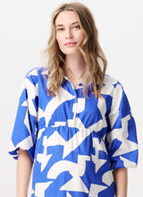 Laden Sie das Bild in den Galerie-Viewer, Umstandsmode, Schwangerschaftsmode, Stillmode, Brautkleider für Schwangere, Umstandshosen, Umstandsjeans, Umstandsoberteile, Stilloberteile, Bademode für Schwangere, BH für Schwangere, Still BH, Stillbustier, chic + schwanger, festliche Umstandsmode, festliche Mode für Schwangere, Tragejacke, Softshelljacke für Schwangere, Tragejacke mit Babyeinsatz, Umstandsleggings, Brautkleider mit Stillöffnung, festliche Umstandsmode zum Stillen, schick schwanger, Bussinesmode für Schwangere, Stillkleidung, Babybauch
