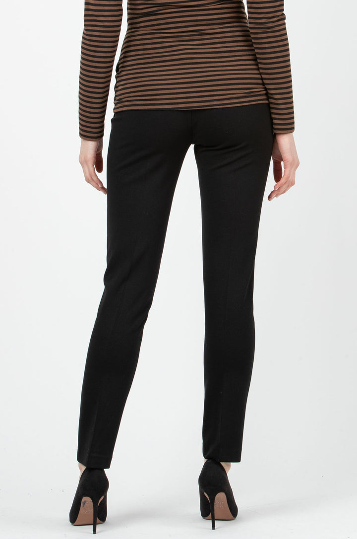 Umstandsmode, Schwangerschaftsmode, Stillmode, Brautkleider für Schwangere, Umstandshosen, Umstandsjeans, Umstandsoberteile, Stilloberteile, Bademode für Schwangere, BH für Schwangere, Still BH, Stillbustier, chic + schwanger, festliche Umstandsmode, festliche Mode für Schwangere, Tragejacke, Softshelljacke für Schwangere, Tragejacke mit Babyeinsatz, Umstandsleggings, Brautkleider mit Stillöffnung, festliche Umstandsmode zum Stillen, schick schwanger, Bussinesmode für Schwangere, Stillkleidung, Babybauch
