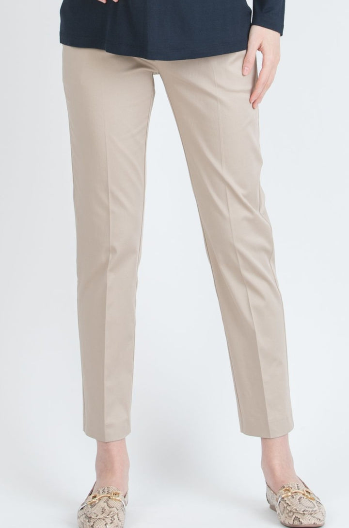 Umstandsmode, Schwangerschaftsmode, Stillmode, Brautkleider für Schwangere, Umstandshosen, Umstandsjeans, Umstandsoberteile, Stilloberteile, Bademode für Schwangere, BH für Schwangere, Still BH, Stillbustier, chic + schwanger, festliche Umstandsmode, festliche Mode für Schwangere, Tragejacke, Softshelljacke für Schwangere, Tragejacke mit Babyeinsatz, Umstandsleggings, Brautkleider mit Stillöffnung, festliche Umstandsmode zum Stillen, schick schwanger, Bussinesmode für Schwangere, Stillkleidung, Babybauch