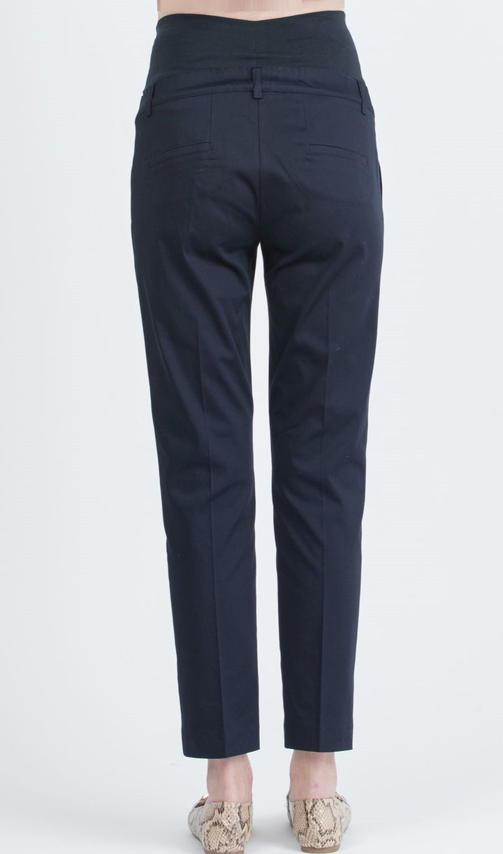 Umstandsmode, Schwangerschaftsmode, Stillmode, Brautkleider für Schwangere, Umstandshosen, Umstandsjeans, Umstandsoberteile, Stilloberteile, Bademode für Schwangere, BH für Schwangere, Still BH, Stillbustier, chic + schwanger, festliche Umstandsmode, festliche Mode für Schwangere, Tragejacke, Softshelljacke für Schwangere, Tragejacke mit Babyeinsatz, Umstandsleggings, Brautkleider mit Stillöffnung, festliche Umstandsmode zum Stillen, schick schwanger, Bussinesmode für Schwangere, Stillkleidung, Babybauch