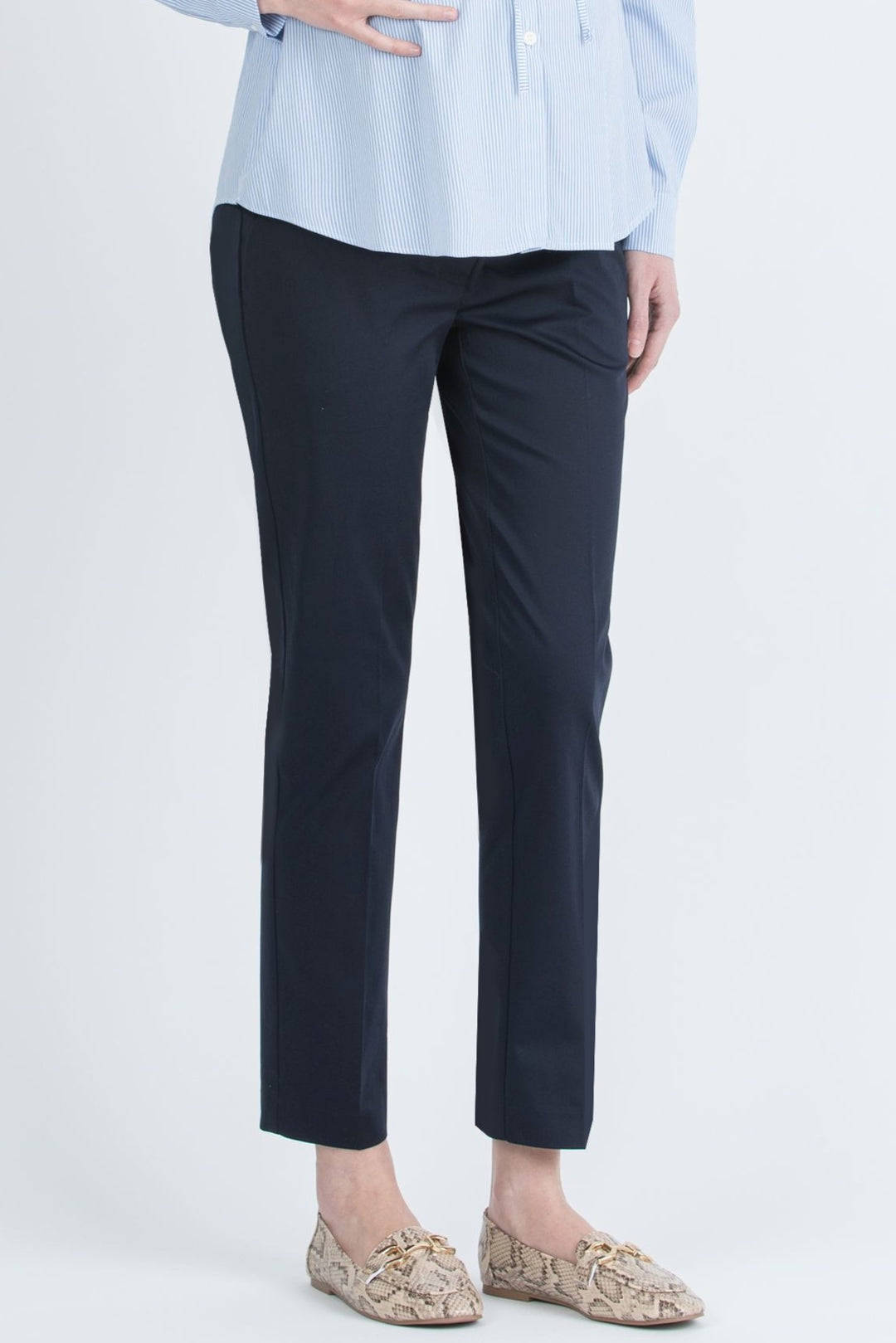 Umstandsmode, Schwangerschaftsmode, Stillmode, Brautkleider für Schwangere, Umstandshosen, Umstandsjeans, Umstandsoberteile, Stilloberteile, Bademode für Schwangere, BH für Schwangere, Still BH, Stillbustier, chic + schwanger, festliche Umstandsmode, festliche Mode für Schwangere, Tragejacke, Softshelljacke für Schwangere, Tragejacke mit Babyeinsatz, Umstandsleggings, Brautkleider mit Stillöffnung, festliche Umstandsmode zum Stillen, schick schwanger, Bussinesmode für Schwangere, Stillkleidung, Babybauch