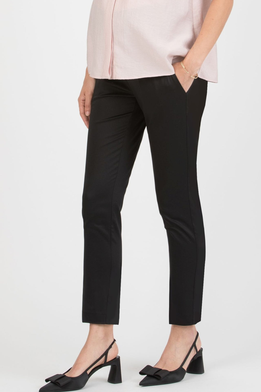 Umstandsmode, Schwangerschaftsmode, Stillmode, Brautkleider für Schwangere, Umstandshosen, Umstandsjeans, Umstandsoberteile, Stilloberteile, Bademode für Schwangere, BH für Schwangere, Still BH, Stillbustier, chic + schwanger, festliche Umstandsmode, festliche Mode für Schwangere, Tragejacke, Softshelljacke für Schwangere, Tragejacke mit Babyeinsatz, Umstandsleggings, Brautkleider mit Stillöffnung, festliche Umstandsmode zum Stillen, schick schwanger, Bussinesmode für Schwangere, Stillkleidung, Babybauch