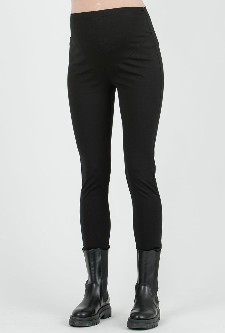 Umstandsmode, Schwangerschaftsmode, Stillmode, Brautkleider für Schwangere, Umstandshosen, Umstandsjeans, Umstandsoberteile, Stilloberteile, Bademode für Schwangere, BH für Schwangere, Still BH, Stillbustier, chic + schwanger, festliche Umstandsmode, festliche Mode für Schwangere, Tragejacke, Softshelljacke für Schwangere, Tragejacke mit Babyeinsatz, Umstandsleggings, Brautkleider mit Stillöffnung, festliche Umstandsmode zum Stillen, schick schwanger, Bussinesmode für Schwangere, Stillkleidung, Babybauch