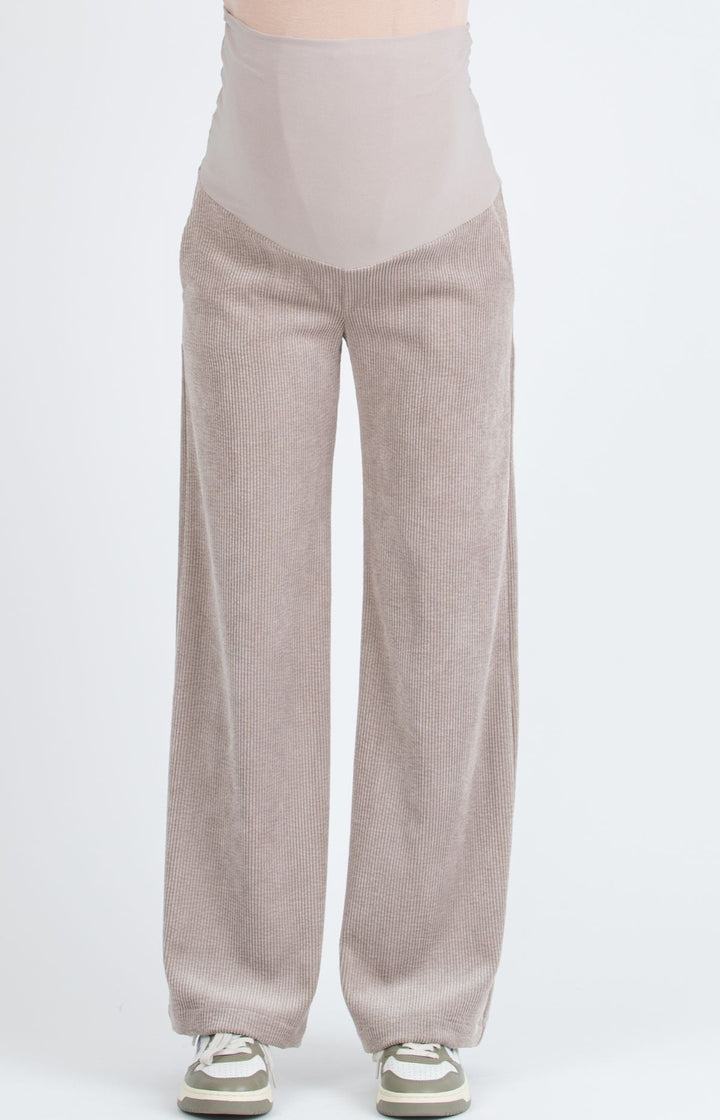 Umstandsmode, Schwangerschaftsmode, Stillmode, Brautkleider für Schwangere, Umstandshosen, Umstandsjeans, Umstandsoberteile, Stilloberteile, Bademode für Schwangere, BH für Schwangere, Still BH, Stillbustier, chic + schwanger, festliche Umstandsmode, festliche Mode für Schwangere, Tragejacke, Softshelljacke für Schwangere, Tragejacke mit Babyeinsatz, Umstandsleggings, Brautkleider mit Stillöffnung, festliche Umstandsmode zum Stillen, schick schwanger, Bussinesmode für Schwangere, Stillkleidung, Babybauch