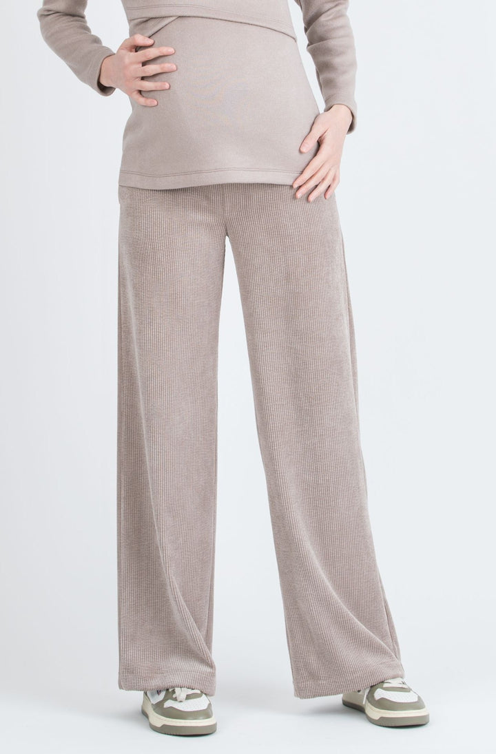 Umstandsmode, Schwangerschaftsmode, Stillmode, Brautkleider für Schwangere, Umstandshosen, Umstandsjeans, Umstandsoberteile, Stilloberteile, Bademode für Schwangere, BH für Schwangere, Still BH, Stillbustier, chic + schwanger, festliche Umstandsmode, festliche Mode für Schwangere, Tragejacke, Softshelljacke für Schwangere, Tragejacke mit Babyeinsatz, Umstandsleggings, Brautkleider mit Stillöffnung, festliche Umstandsmode zum Stillen, schick schwanger, Bussinesmode für Schwangere, Stillkleidung, Babybauch