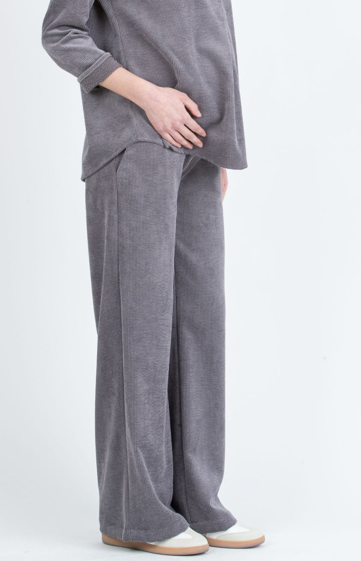 Umstandsmode, Schwangerschaftsmode, Stillmode, Brautkleider für Schwangere, Umstandshosen, Umstandsjeans, Umstandsoberteile, Stilloberteile, Bademode für Schwangere, BH für Schwangere, Still BH, Stillbustier, chic + schwanger, festliche Umstandsmode, festliche Mode für Schwangere, Tragejacke, Softshelljacke für Schwangere, Tragejacke mit Babyeinsatz, Umstandsleggings, Brautkleider mit Stillöffnung, festliche Umstandsmode zum Stillen, schick schwanger, Bussinesmode für Schwangere, Stillkleidung, Babybauch