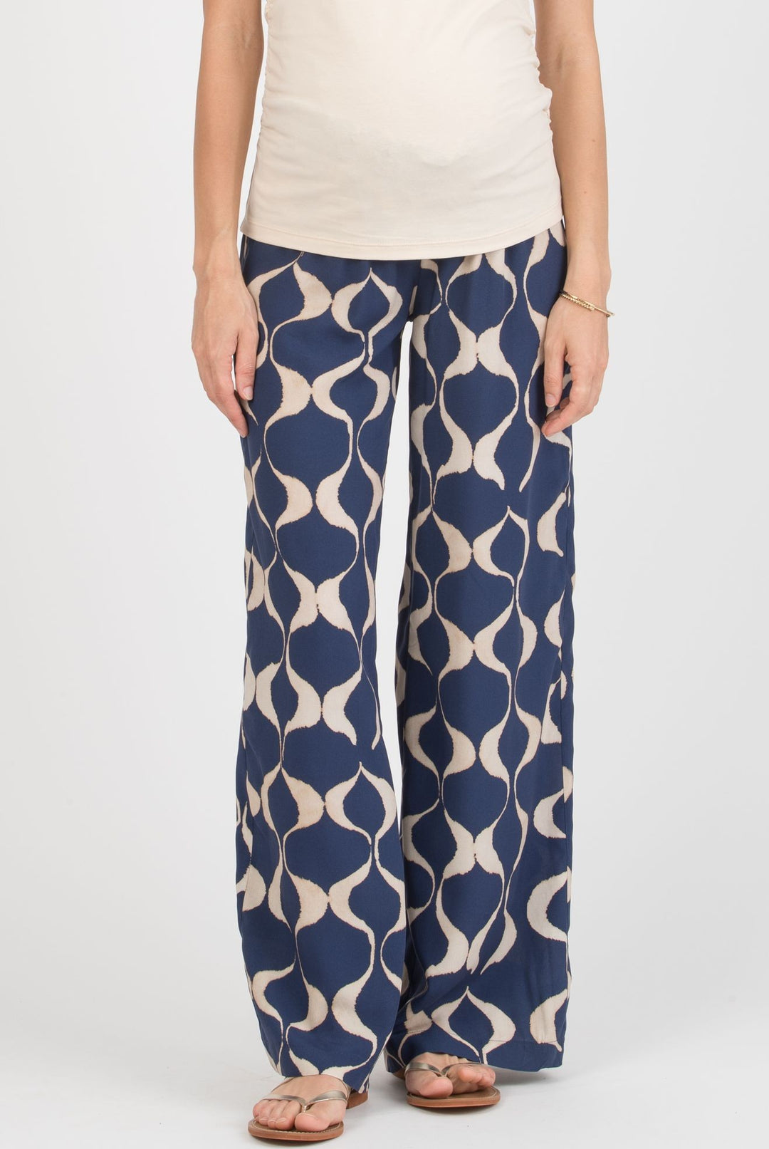 Umstandsmode, Schwangerschaftsmode, Stillmode, Brautkleider für Schwangere, Umstandshosen, Umstandsjeans, Umstandsoberteile, Stilloberteile, Bademode für Schwangere, BH für Schwangere, Still BH, Stillbustier, chic + schwanger, festliche Umstandsmode, festliche Mode für Schwangere, Tragejacke, Softshelljacke für Schwangere, Tragejacke mit Babyeinsatz, Umstandsleggings, Brautkleider mit Stillöffnung, festliche Umstandsmode zum Stillen, schick schwanger, Bussinesmode für Schwangere, Stillkleidung, Babybauch
