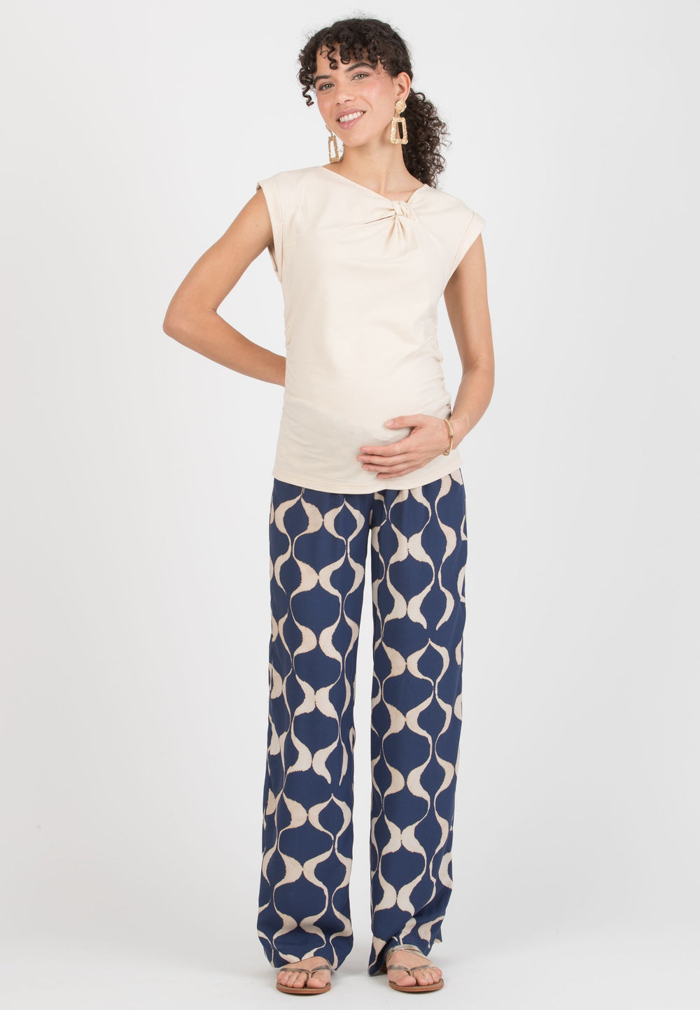 Umstandsmode, Schwangerschaftsmode, Stillmode, Brautkleider für Schwangere, Umstandshosen, Umstandsjeans, Umstandsoberteile, Stilloberteile, Bademode für Schwangere, BH für Schwangere, Still BH, Stillbustier, chic + schwanger, festliche Umstandsmode, festliche Mode für Schwangere, Tragejacke, Softshelljacke für Schwangere, Tragejacke mit Babyeinsatz, Umstandsleggings, Brautkleider mit Stillöffnung, festliche Umstandsmode zum Stillen, schick schwanger, Bussinesmode für Schwangere, Stillkleidung, Babybauch
