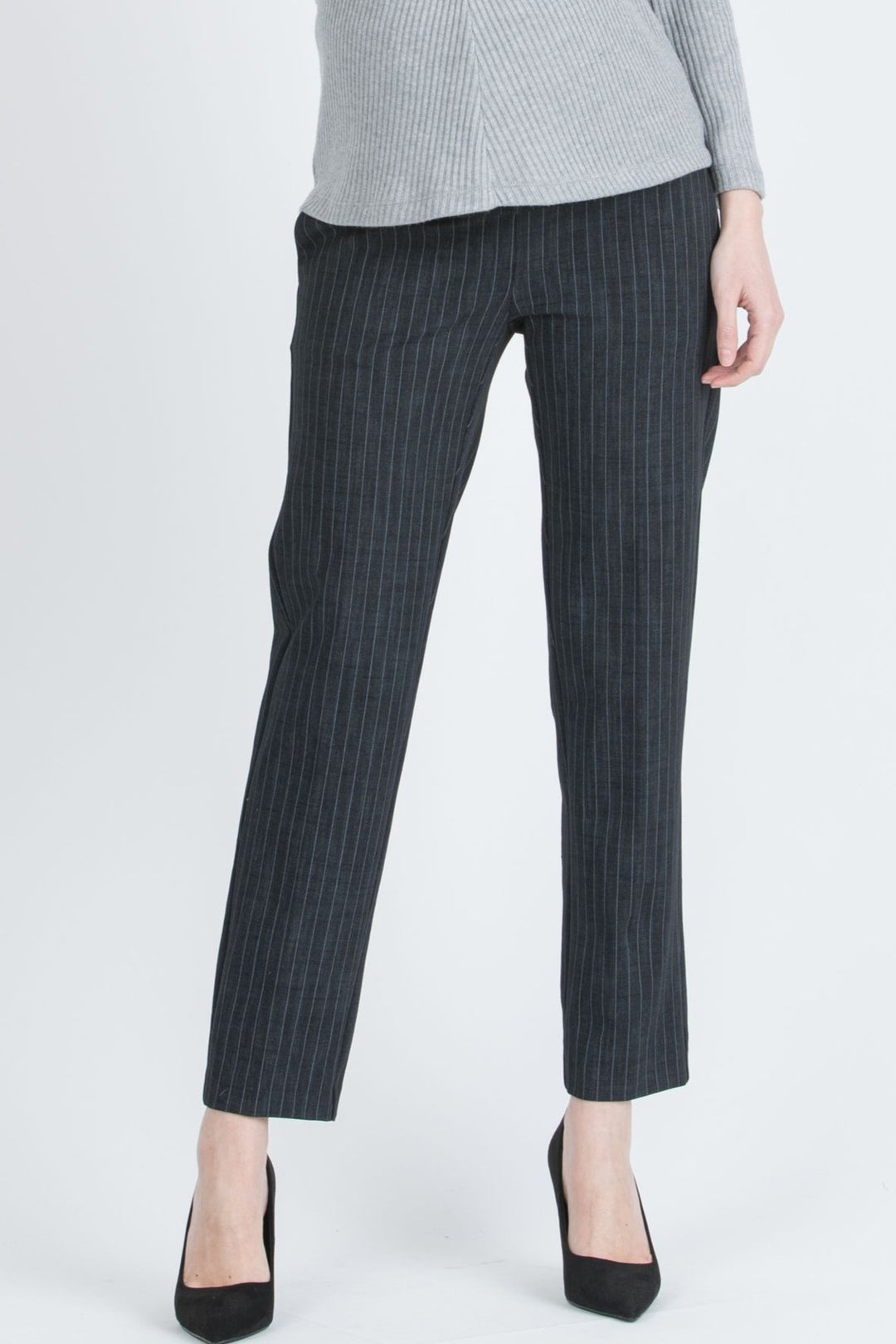 Umstandsmode, Schwangerschaftsmode, Stillmode, Brautkleider für Schwangere, Umstandshosen, Umstandsjeans, Umstandsoberteile, Stilloberteile, Bademode für Schwangere, BH für Schwangere, Still BH, Stillbustier, chic + schwanger, festliche Umstandsmode, festliche Mode für Schwangere, Tragejacke, Softshelljacke für Schwangere, Tragejacke mit Babyeinsatz, Umstandsleggings, Brautkleider mit Stillöffnung, festliche Umstandsmode zum Stillen, schick schwanger, Bussinesmode für Schwangere, Stillkleidung, Babybauch