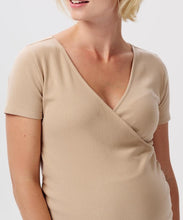 Laden Sie das Bild in den Galerie-Viewer, Umstandsmode, Schwangerschaftsmode, Stillmode, Brautkleider für Schwangere, Umstandshosen, Umstandsjeans, Umstandsoberteile, Stilloberteile, Bademode für Schwangere, BH für Schwangere, Still BH, Stillbustier, chic + schwanger, festliche Umstandsmode, festliche Mode für Schwangere, Tragejacke, Softshelljacke für Schwangere, Tragejacke mit Babyeinsatz, Umstandsleggings, Brautkleider mit Stillöffnung, festliche Umstandsmode zum Stillen, schick schwanger, Bussinesmode für Schwangere, Stillkleidung, Babybauch 
