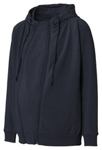 Laden Sie das Bild in den Galerie-Viewer, Umstandsmode, Schwangerschaftsmode, Stillmode, Brautkleider für Schwangere, Umstandshosen, Umstandsjeans, Umstandsoberteile, Stilloberteile, Bademode für Schwangere, BH für Schwangere, Still BH, Stillbustier, chic + schwanger, festliche Umstandsmode, festliche Mode für Schwangere, Tragejacke, Softshelljacke für Schwangere, Tragejacke mit Babyeinsatz, Umstandsleggings, Brautkleider mit Stillöffnung, festliche Umstandsmode zum Stillen, schick schwanger, Bussinesmode für Schwangere, Stillkleidung, Babybauch
