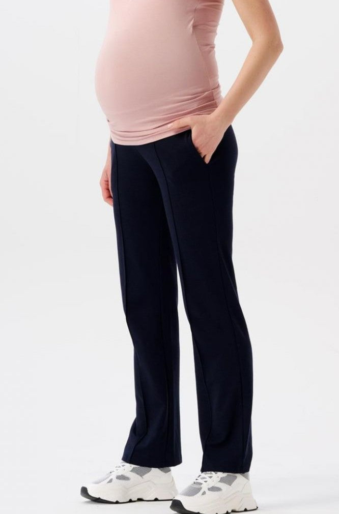 Umstandsmode, Schwangerschaftsmode, Stillmode, Brautkleider für Schwangere, Umstandshosen, Umstandsjeans, Umstandsoberteile, Stilloberteile, Bademode für Schwangere, BH für Schwangere, Still BH, Stillbustier, chic + schwanger, festliche Umstandsmode, festliche Mode für Schwangere, Tragejacke, Softshelljacke für Schwangere, Tragejacke mit Babyeinsatz, Umstandsleggings, Brautkleider mit Stillöffnung, festliche Umstandsmode zum Stillen, schick schwanger, Bussinesmode für Schwangere, Stillkleidung, Babybauch