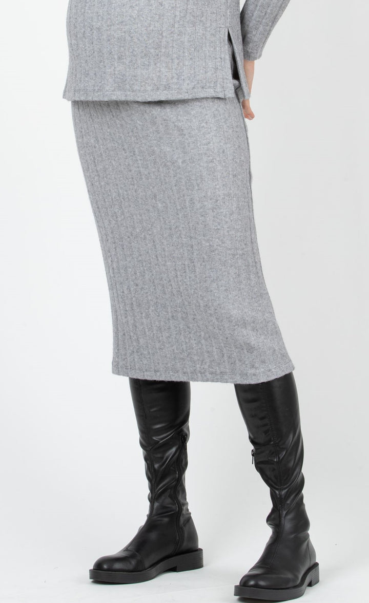 Umstandsmode, Schwangerschaftsmode, Stillmode, Brautkleider für Schwangere, Umstandshosen, Umstandsjeans, Umstandsoberteile, Stilloberteile, Bademode für Schwangere, BH für Schwangere, Still BH, Stillbustier, chic + schwanger, festliche Umstandsmode, festliche Mode für Schwangere, Tragejacke, Softshelljacke für Schwangere, Tragejacke mit Babyeinsatz, Umstandsleggings, Brautkleider mit Stillöffnung, festliche Umstandsmode zum Stillen, schick schwanger, Bussinesmode für Schwangere, Stillkleidung, Babybauch