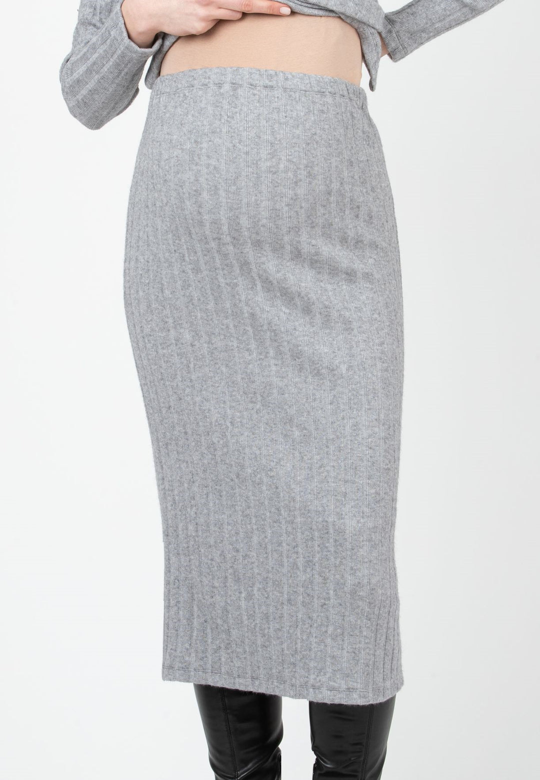 Umstandsmode, Schwangerschaftsmode, Stillmode, Brautkleider für Schwangere, Umstandshosen, Umstandsjeans, Umstandsoberteile, Stilloberteile, Bademode für Schwangere, BH für Schwangere, Still BH, Stillbustier, chic + schwanger, festliche Umstandsmode, festliche Mode für Schwangere, Tragejacke, Softshelljacke für Schwangere, Tragejacke mit Babyeinsatz, Umstandsleggings, Brautkleider mit Stillöffnung, festliche Umstandsmode zum Stillen, schick schwanger, Bussinesmode für Schwangere, Stillkleidung, Babybauch