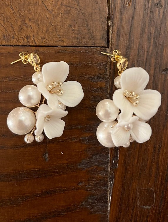 Umstandsmode, Schwangerschaftsmode, Stillmode, Brautkleider für Schwangere, Umstandshosen, Umstandsjeans, Umstandsoberteile, Stilloberteile, Bademode für Schwangere, BH für Schwangere, Still BH, Stillbustier, chic + schwanger, festliche Umstandsmode, festliche Mode für Schwangere, Tragejacke, Softshelljacke für Schwangere, Tragejacke mit Babyeinsatz, Umstandsleggings, Brautkleider mit Stillöffnung, festliche Umstandsmode zum Stillen, schick schwanger, Bussinesmode für Schwangere, Stillkleidung, Babybauch