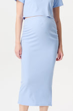 Laden Sie das Bild in den Galerie-Viewer, Umstandsmode, Schwangerschaftsmode, Stillmode, Brautkleider für Schwangere, Umstandshosen, Umstandsjeans, Umstandsoberteile, Stilloberteile, Bademode für Schwangere, BH für Schwangere, Still BH, Stillbustier, chic + schwanger, festliche Umstandsmode, festliche Mode für Schwangere, Tragejacke, Softshelljacke für Schwangere, Tragejacke mit Babyeinsatz, Umstandsleggings, Brautkleider mit Stillöffnung, festliche Umstandsmode zum Stillen, schick schwanger, Bussinesmode für Schwangere, Stillkleidung, Babybauch
