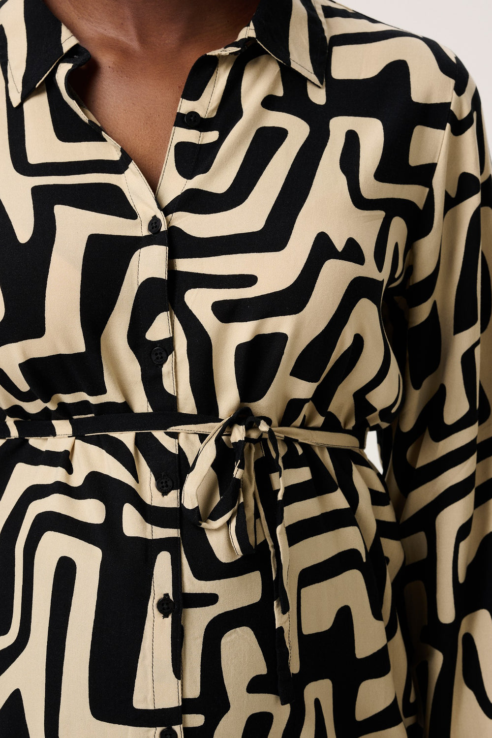 Umstandsmode, Schwangerschaftsmode, Stillmode, Brautkleider für Schwangere, Umstandshosen, Umstandsjeans, Umstandsoberteile, Stilloberteile, Bademode für Schwangere, BH für Schwangere, Still BH, Stillbustier, chic + schwanger, festliche Umstandsmode, festliche Mode für Schwangere, Tragejacke, Softshelljacke für Schwangere, Tragejacke mit Babyeinsatz, Umstandsleggings, Brautkleider mit Stillöffnung, festliche Umstandsmode zum Stillen, schick schwanger, Bussinesmode für Schwangere, Stillkleidung, Babybauch