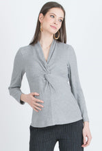 Laden Sie das Bild in den Galerie-Viewer, Umstandsmode, Schwangerschaftsmode, Stillmode, Brautkleider für Schwangere, Umstandshosen, Umstandsjeans, Umstandsoberteile, Stilloberteile, Bademode für Schwangere, BH für Schwangere, Still BH, Stillbustier, chic + schwanger, festliche Umstandsmode, festliche Mode für Schwangere, Tragejacke, Softshelljacke für Schwangere, Tragejacke mit Babyeinsatz, Umstandsleggings, Brautkleider mit Stillöffnung, festliche Umstandsmode zum Stillen, schick schwanger, Bussinesmode für Schwangere, Stillkleidung, Babybauch
