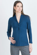 Laden Sie das Bild in den Galerie-Viewer, Umstandsmode, Schwangerschaftsmode, Stillmode, Brautkleider für Schwangere, Umstandshosen, Umstandsjeans, Umstandsoberteile, Stilloberteile, Bademode für Schwangere, BH für Schwangere, Still BH, Stillbustier, chic + schwanger, festliche Umstandsmode, festliche Mode für Schwangere, Tragejacke, Softshelljacke für Schwangere, Tragejacke mit Babyeinsatz, Umstandsleggings, Brautkleider mit Stillöffnung, festliche Umstandsmode zum Stillen, schick schwanger, Bussinesmode für Schwangere, Stillkleidung, Babybauch
