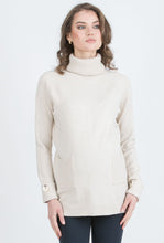 Laden Sie das Bild in den Galerie-Viewer, Umstandsmode, Schwangerschaftsmode, Stillmode, Brautkleider für Schwangere, Umstandshosen, Umstandsjeans, Umstandsoberteile, Stilloberteile, Bademode für Schwangere, BH für Schwangere, Still BH, Stillbustier, chic + schwanger, festliche Umstandsmode, festliche Mode für Schwangere, Tragejacke, Softshelljacke für Schwangere, Tragejacke mit Babyeinsatz, Umstandsleggings, Brautkleider mit Stillöffnung, festliche Umstandsmode zum Stillen, schick schwanger, Bussinesmode für Schwangere, Stillkleidung, Babybauch 
