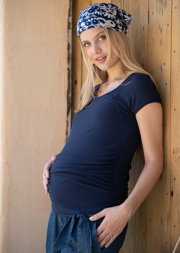 Umstandsmode, Schwangerschaftsmode, Stillmode, Brautkleider für Schwangere, Umstandshosen, Umstandsjeans, Umstandsoberteile, Stilloberteile, Bademode für Schwangere, BH für Schwangere, Still BH, Stillbustier, chic + schwanger, festliche Umstandsmode, festliche Mode für Schwangere, Tragejacke, Softshelljacke für Schwangere, Tragejacke mit Babyeinsatz, Umstandsleggings, Brautkleider mit Stillöffnung, festliche Umstandsmode zum Stillen, schick schwanger, Bussinesmode für Schwangere, Stillkleidung, Babybauch