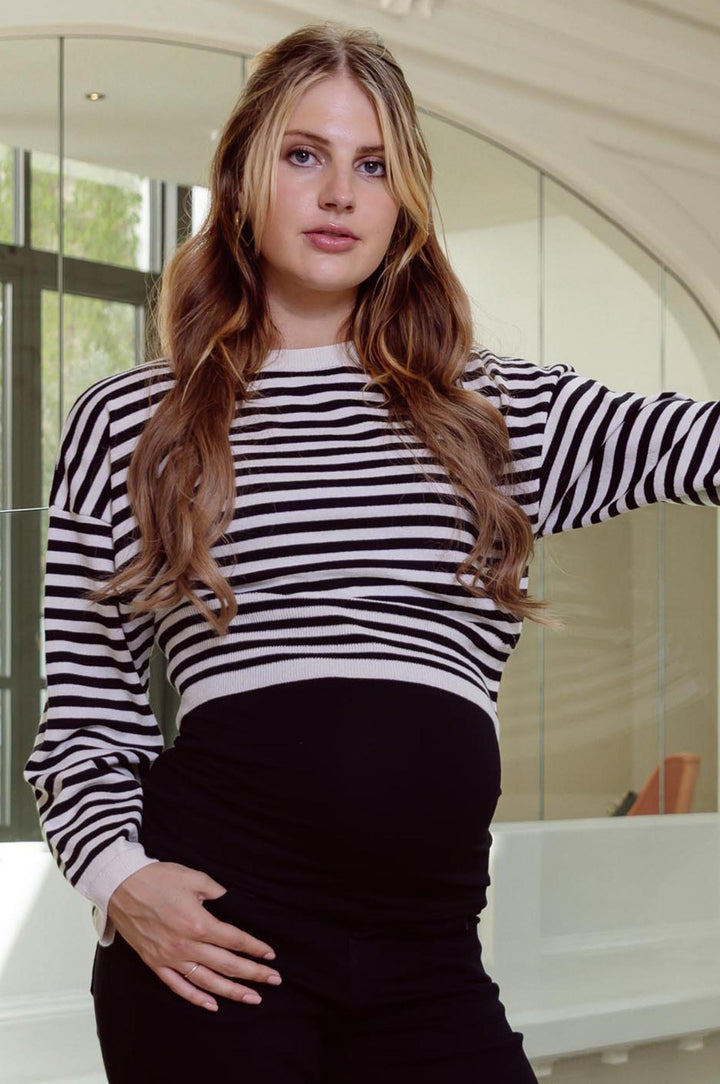 Umstandsmode, Schwangerschaftsmode, Stillmode, Brautkleider für Schwangere, Umstandshosen, Umstandsjeans, Umstandsoberteile, Stilloberteile, Bademode für Schwangere, BH für Schwangere, Still BH, Stillbustier, chic + schwanger, festliche Umstandsmode, festliche Mode für Schwangere, Tragejacke, Softshelljacke für Schwangere, Tragejacke mit Babyeinsatz, Umstandsleggings, Brautkleider mit Stillöffnung, festliche Umstandsmode zum Stillen, schick schwanger, Bussinesmode für Schwangere, Stillkleidung, Babybauch