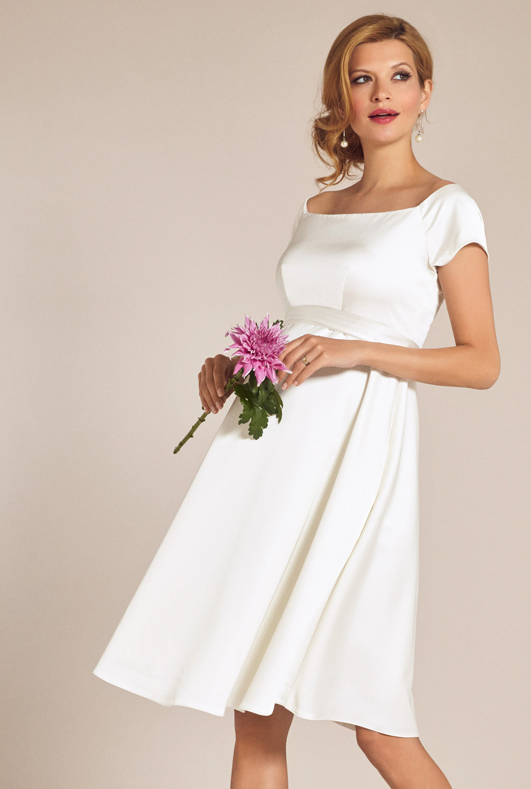 Umstandsmode, Schwangerschaftsmode, Stillmode, Brautkleider für Schwangere, Umstandshosen, Umstandsjeans, Umstandsoberteile, Stilloberteile, Bademode für Schwangere, BH für Schwangere, Still BH, Stillbustier, chic + schwanger, festliche Umstandsmode, festliche Mode für Schwangere, Tragejacke, Softshelljacke, Tragejacke mit Babyeinsatz, Umstandsleggings, Brautkleider mit Stillöffnung, festliche Umstandsmode zum Stillen, schick schwanger, Bussinesmode für Schwangere, Stillkleidung, Umstandsstrumpfhosen