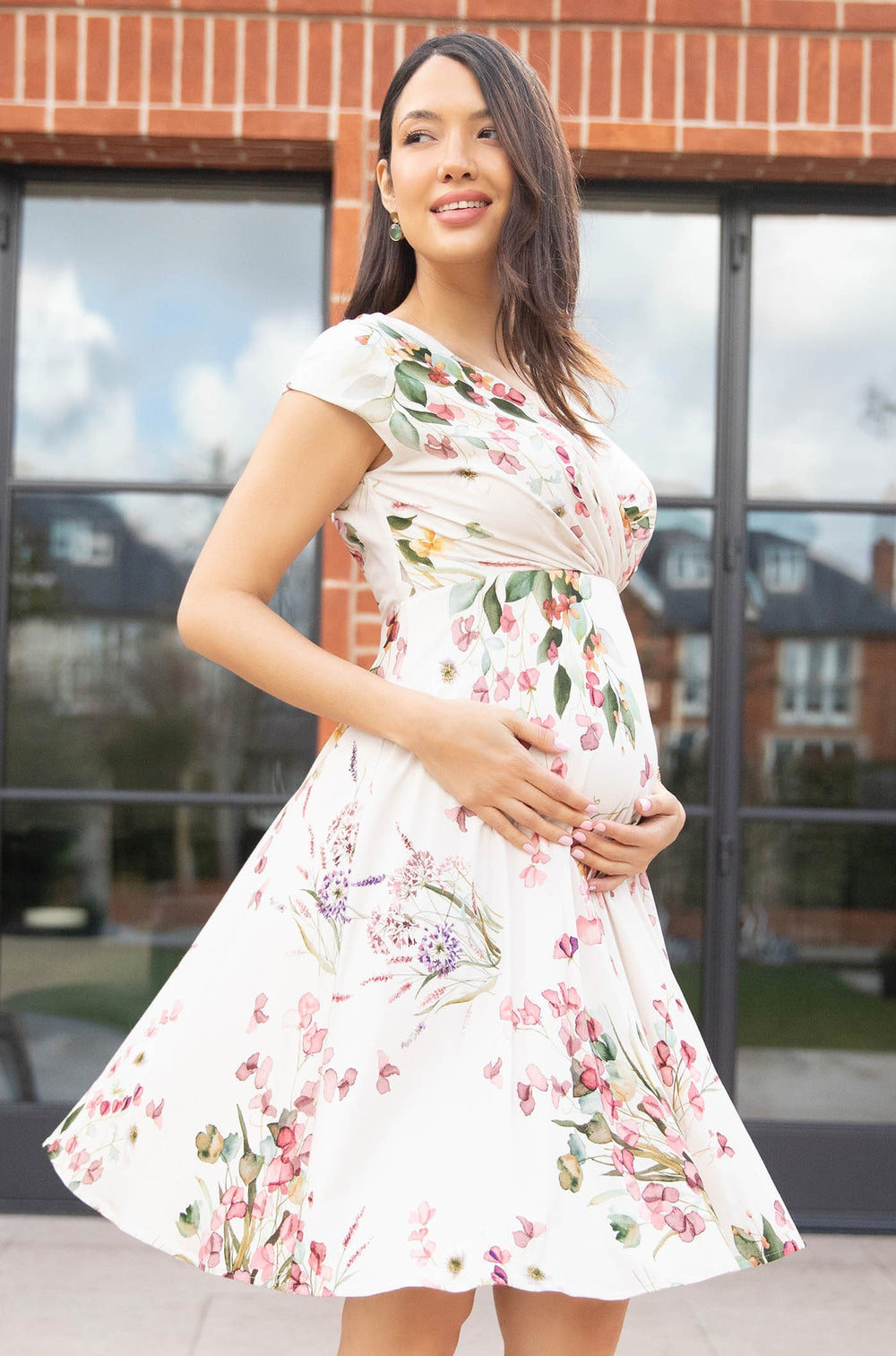 Umstandsmode, Schwangerschaftsmode, Stillmode, Brautkleider für Schwangere, Umstandshosen, Umstandsjeans, Umstandsoberteile, Stilloberteile, Bademode für Schwangere, BH für Schwangere, Still BH, Stillbustier, chic + schwanger, festliche Umstandsmode, festliche Mode für Schwangere, Tragejacke, Softshelljacke für Schwangere, Tragejacke mit Babyeinsatz, Umstandsleggings, Brautkleider mit Stillöffnung, festliche Umstandsmode zum Stillen, schick schwanger, Bussinesmode für Schwangere, Stillkleidung, Babybauch