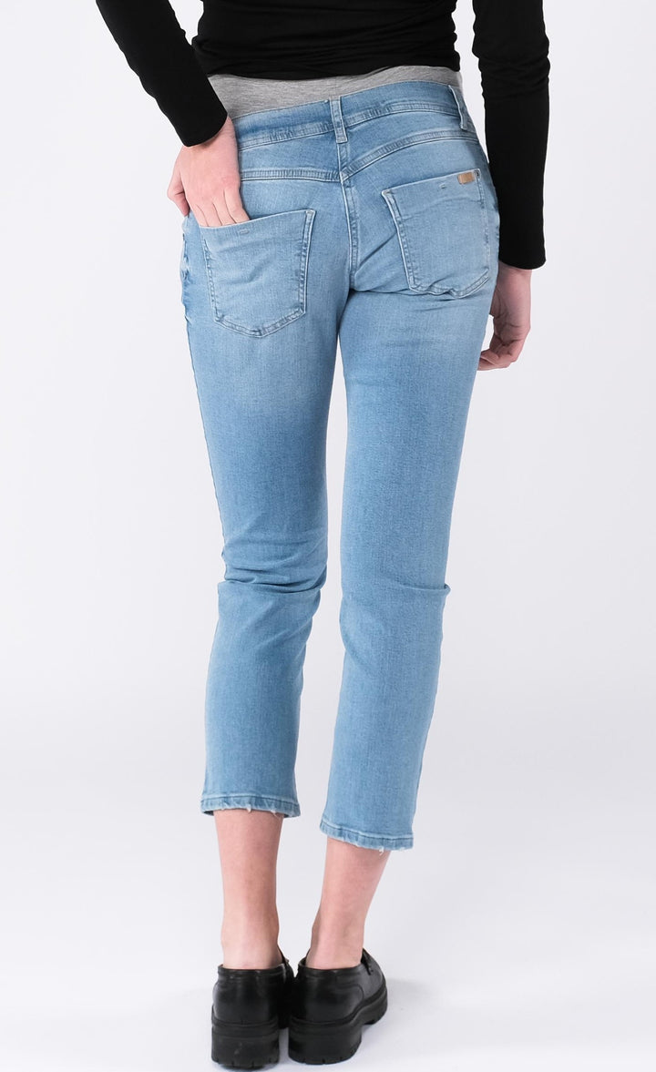 Umstandsmode, Schwangerschaftsmode, Stillmode, Brautkleider für Schwangere, Umstandshosen, Umstandsjeans, Umstandsoberteile, Stilloberteile, Bademode für Schwangere, BH für Schwangere, Still BH, Stillbustier, chic + schwanger, festliche Umstandsmode, festliche Mode für Schwangere, Tragejacke, Softshelljacke, Tragejacke mit Babyeinsatz, Umstandsleggings, Brautkleider mit Stillöffnung, festliche Umstandsmode zum Stillen, schick schwanger, Bussinesmode für Schwangere, Stillkleidung, Umstandsstrumpfhosen