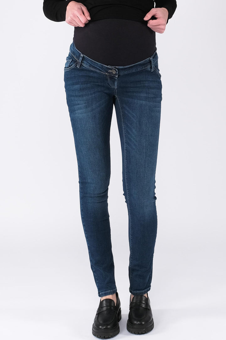 Umstandsmode, Schwangerschaftsmode, Stillmode, Brautkleider für Schwangere, Umstandshosen, Umstandsjeans, Umstandsoberteile, Stilloberteile, Bademode für Schwangere, BH für Schwangere, Still BH, Stillbustier, chic + schwanger, festliche Umstandsmode, festliche Mode für Schwangere, Tragejacke, Softshelljacke, Tragejacke mit Babyeinsatz, Umstandsleggings, Brautkleider mit Stillöffnung, festliche Umstandsmode zum Stillen, schick schwanger, Bussinesmode für Schwangere, Stillkleidung, Umstandsstrumpfhosen