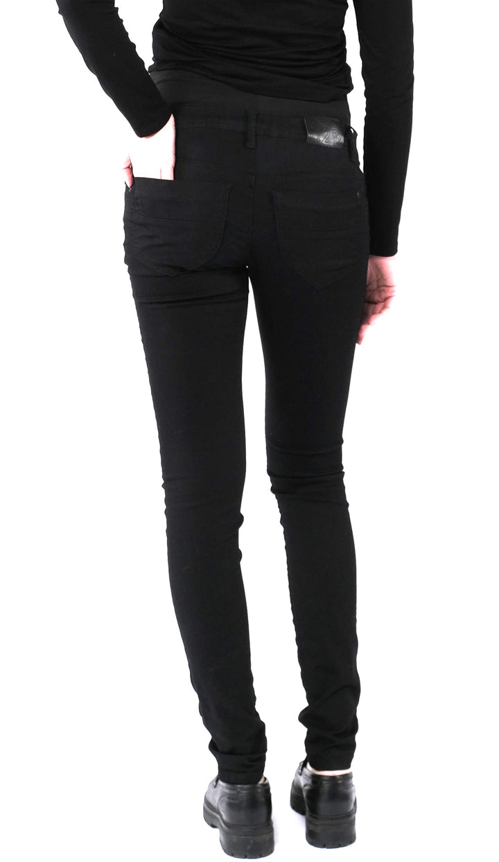 Umstandsmode, Schwangerschaftsmode, Stillmode, Brautkleider für Schwangere, Umstandshosen, Umstandsjeans, Umstandsoberteile, Stilloberteile, Bademode für Schwangere, BH für Schwangere, Still BH, Stillbustier, chic + schwanger, festliche Umstandsmode, festliche Mode für Schwangere, Tragejacke, Softshelljacke, Tragejacke mit Babyeinsatz, Umstandsleggings, Brautkleider mit Stillöffnung, festliche Umstandsmode zum Stillen, schick schwanger, Bussinesmode für Schwangere, Stillkleidung, Umstandsstrumpfhosen