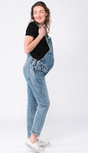 Laden Sie das Bild in den Galerie-Viewer, Umstandsmode, Schwangerschaftsmode, Stillmode, Brautkleider für Schwangere, Umstandshosen, Umstandsjeans, Umstandsoberteile, Stilloberteile, Bademode für Schwangere, BH für Schwangere, Still BH, Stillbustier, chic + schwanger, festliche Umstandsmode, festliche Mode für Schwangere, Tragejacke, Softshelljacke für Schwangere, Tragejacke mit Babyeinsatz, Umstandsleggings, Brautkleider mit Stillöffnung, festliche Umstandsmode zum Stillen, schick schwanger, Bussinesmode für Schwangere, Stillkleidung, Babybauch
