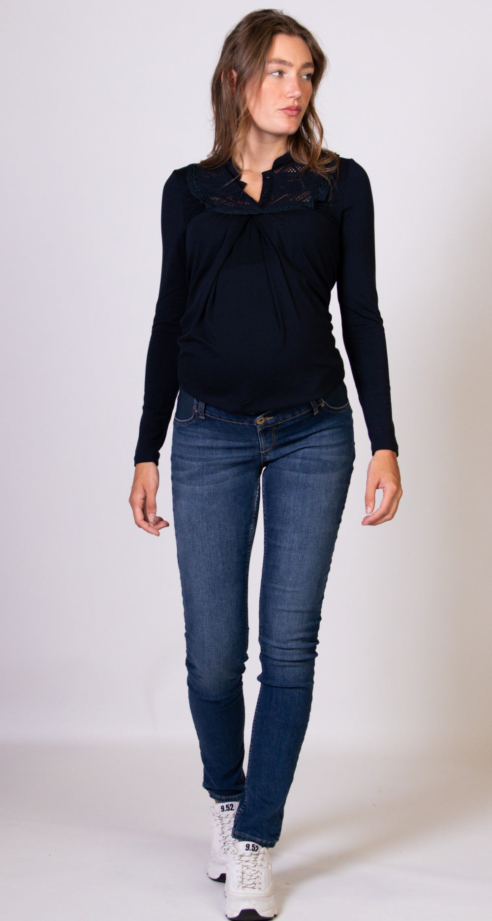 Umstandsmode, Schwangerschaftsmode, Stillmode, Brautkleider für Schwangere, Umstandshosen, Umstandsjeans, Umstandsoberteile, Stilloberteile, Bademode für Schwangere, BH für Schwangere, Still BH, Stillbustier, chic + schwanger, festliche Umstandsmode, festliche Mode für Schwangere, Tragejacke, Softshelljacke für Schwangere, Tragejacke mit Babyeinsatz, Umstandsleggings, Brautkleider mit Stillöffnung, festliche Umstandsmode zum Stillen, schick schwanger, Bussinesmode für Schwangere, Stillkleidung, Babybauch 