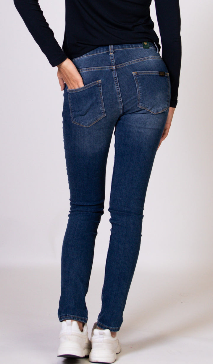 Umstandsmode, Schwangerschaftsmode, Stillmode, Brautkleider für Schwangere, Umstandshosen, Umstandsjeans, Umstandsoberteile, Stilloberteile, Bademode für Schwangere, BH für Schwangere, Still BH, Stillbustier, chic + schwanger, festliche Umstandsmode, festliche Mode für Schwangere, Tragejacke, Softshelljacke für Schwangere, Tragejacke mit Babyeinsatz, Umstandsleggings, Brautkleider mit Stillöffnung, festliche Umstandsmode zum Stillen, schick schwanger, Bussinesmode für Schwangere, Stillkleidung, Babybauch 