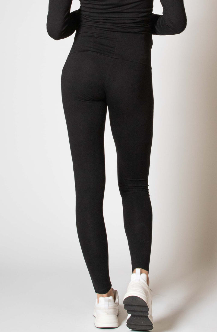 Umstandsmode, Schwangerschaftsmode, Stillmode, Brautkleider für Schwangere, Umstandshosen, Umstandsjeans, Umstandsoberteile, Stilloberteile, Bademode für Schwangere, BH für Schwangere, Still BH, Stillbustier, chic + schwanger, festliche Umstandsmode, festliche Mode für Schwangere, Tragejacke, Softshelljacke für Schwangere, Tragejacke mit Babyeinsatz, Umstandsleggings, Brautkleider mit Stillöffnung, festliche Umstandsmode zum Stillen, schick schwanger, Bussinesmode für Schwangere, Stillkleidung, Babybauch