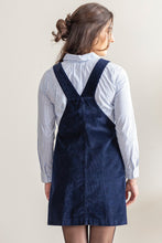 Laden Sie das Bild in den Galerie-Viewer, Umstandsmode, Schwangerschaftsmode, Stillmode, Brautkleider für Schwangere, Umstandshosen, Umstandsjeans, Umstandsoberteile, Stilloberteile, Bademode für Schwangere, BH für Schwangere, Still BH, Stillbustier, chic + schwanger, festliche Umstandsmode, festliche Mode für Schwangere, Tragejacke, Softshelljacke für Schwangere, Tragejacke mit Babyeinsatz, Umstandsleggings, Brautkleider mit Stillöffnung, festliche Umstandsmode zum Stillen, schick schwanger, Bussinesmode für Schwangere, Stillkleidung, Babybauch
