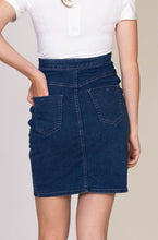 Laden Sie das Bild in den Galerie-Viewer, Umstandsmode, Schwangerschaftsmode, Stillmode, Brautkleider für Schwangere, Umstandshosen, Umstandsjeans, Umstandsoberteile, Stilloberteile, Bademode für Schwangere, BH für Schwangere, Still BH, Stillbustier, chic + schwanger, festliche Umstandsmode, festliche Mode für Schwangere, Tragejacke, Softshelljacke für Schwangere, Tragejacke mit Babyeinsatz, Umstandsleggings, Brautkleider mit Stillöffnung, festliche Umstandsmode zum Stillen, schick schwanger, Bussinesmode für Schwangere, Stillkleidung, Babybauch
