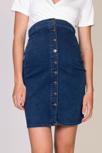 Laden Sie das Bild in den Galerie-Viewer, Umstandsmode, Schwangerschaftsmode, Stillmode, Brautkleider für Schwangere, Umstandshosen, Umstandsjeans, Umstandsoberteile, Stilloberteile, Bademode für Schwangere, BH für Schwangere, Still BH, Stillbustier, chic + schwanger, festliche Umstandsmode, festliche Mode für Schwangere, Tragejacke, Softshelljacke für Schwangere, Tragejacke mit Babyeinsatz, Umstandsleggings, Brautkleider mit Stillöffnung, festliche Umstandsmode zum Stillen, schick schwanger, Bussinesmode für Schwangere, Stillkleidung, Babybauch
