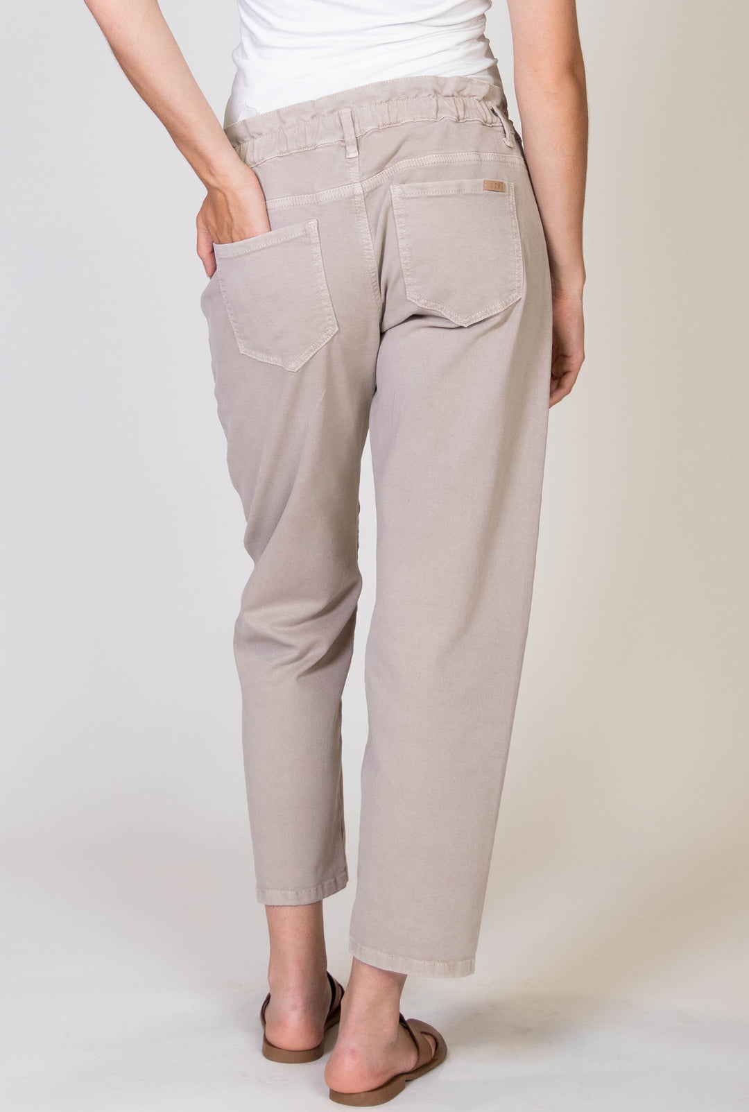 Umstandsmode, Schwangerschaftsmode, Stillmode, Brautkleider für Schwangere, Umstandshosen, Umstandsjeans, Umstandsoberteile, Stilloberteile, Bademode für Schwangere, BH für Schwangere, Still BH, Stillbustier, chic + schwanger, festliche Umstandsmode, festliche Mode für Schwangere, Tragejacke, Softshelljacke für Schwangere, Tragejacke mit Babyeinsatz, Umstandsleggings, Brautkleider mit Stillöffnung, festliche Umstandsmode zum Stillen, schick schwanger, Bussinesmode für Schwangere, Stillkleidung, Babybauch