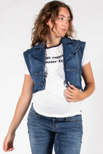 Laden Sie das Bild in den Galerie-Viewer, Umstandsmode, Schwangerschaftsmode, Stillmode, Brautkleider für Schwangere, Umstandshosen, Umstandsjeans, Umstandsoberteile, Stilloberteile, Bademode für Schwangere, BH für Schwangere, Still BH, Stillbustier, chic + schwanger, festliche Umstandsmode, festliche Mode für Schwangere, Tragejacke, Softshelljacke für Schwangere, Tragejacke mit Babyeinsatz, Umstandsleggings, Brautkleider mit Stillöffnung, festliche Umstandsmode zum Stillen, schick schwanger, Bussinesmode für Schwangere, Stillkleidung, Babybauch 

