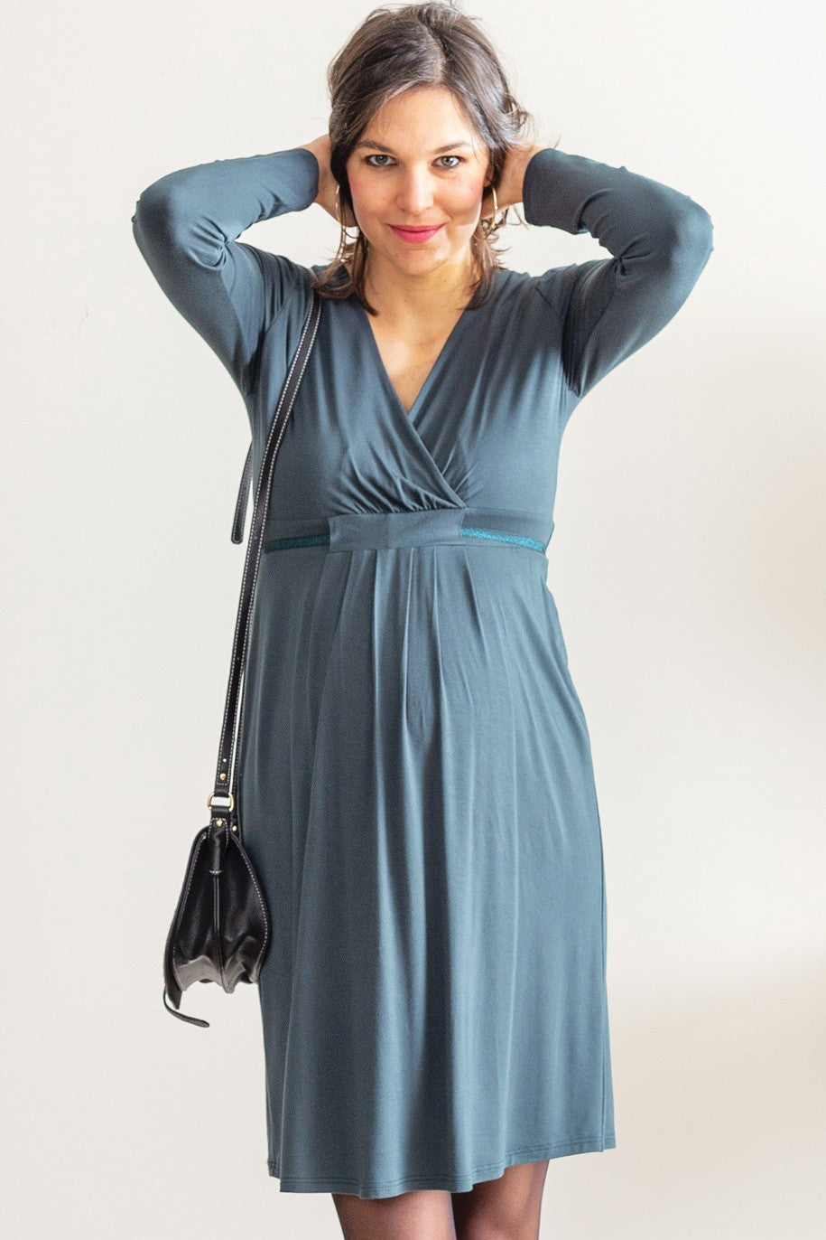  Umstandsmode, Schwangerschaftsmode, Stillmode, Brautkleider für Schwangere, Umstandshosen, Umstandsjeans, Umstandsoberteile, Stilloberteile, Bademode für Schwangere, BH für Schwangere, Still BH, Stillbustier, chic + schwanger, festliche Umstandsmode, festliche Mode für Schwangere, Tragejacke, Softshelljacke für Schwangere, Tragejacke mit Babyeinsatz, Umstandsleggings, Brautkleider mit Stillöffnung, festliche Umstandsmode zum Stillen, schick schwanger, Bussinesmode für Schwangere, Stillkleidung, Babybauch